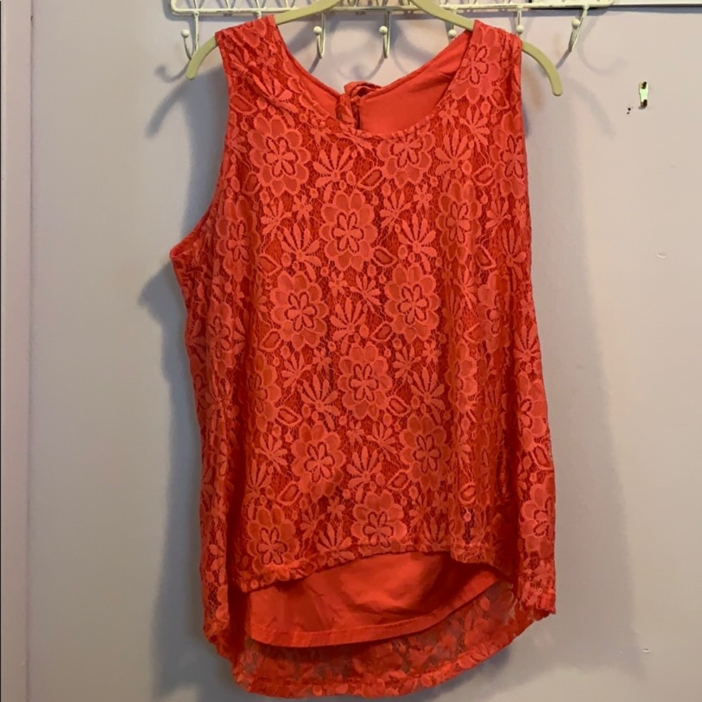 Katie’s Kloset pink flower lace tank top